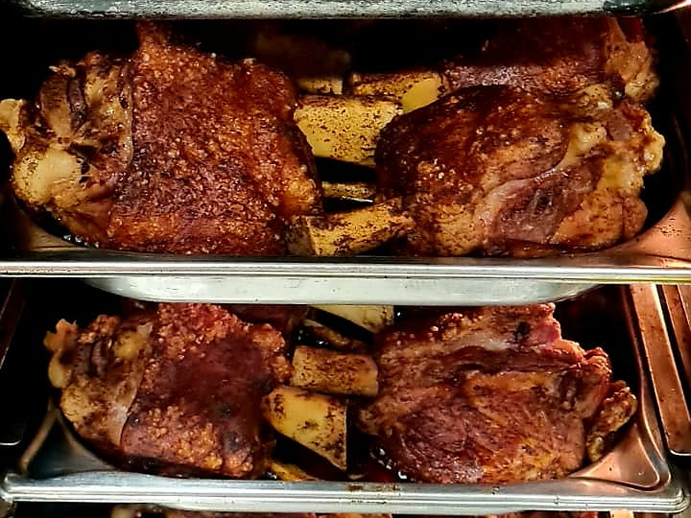 Krustenbraten im Smoker Garraum