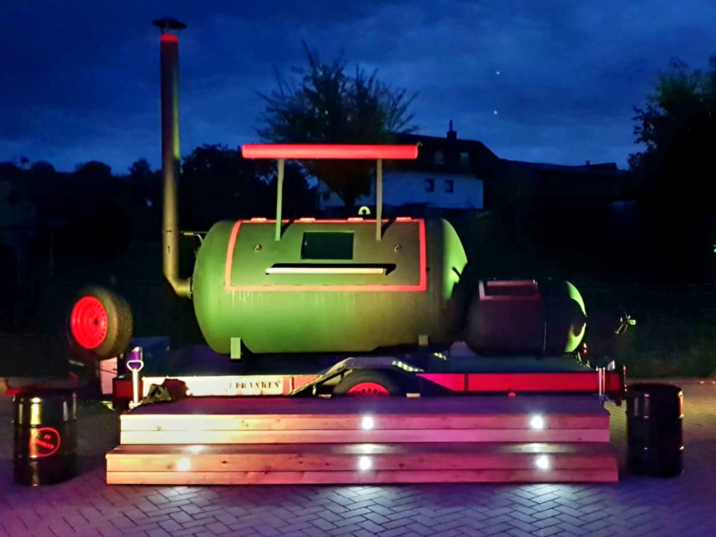 Smoker bei Nacht als Eventhighlight